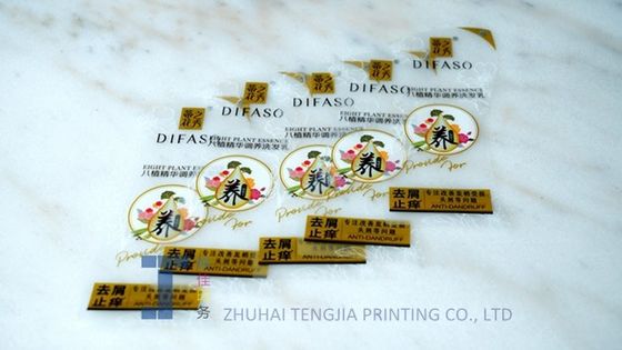 Bốn giác in nhãn trong suốt sáng trên các tấm thân thiện với môi trường